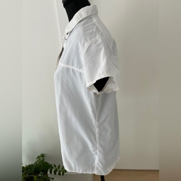 STORMTECH Cap Sleeve White Button Front Shirt Casual Hiking Gorpcore Weekend - Picture 3 of 11